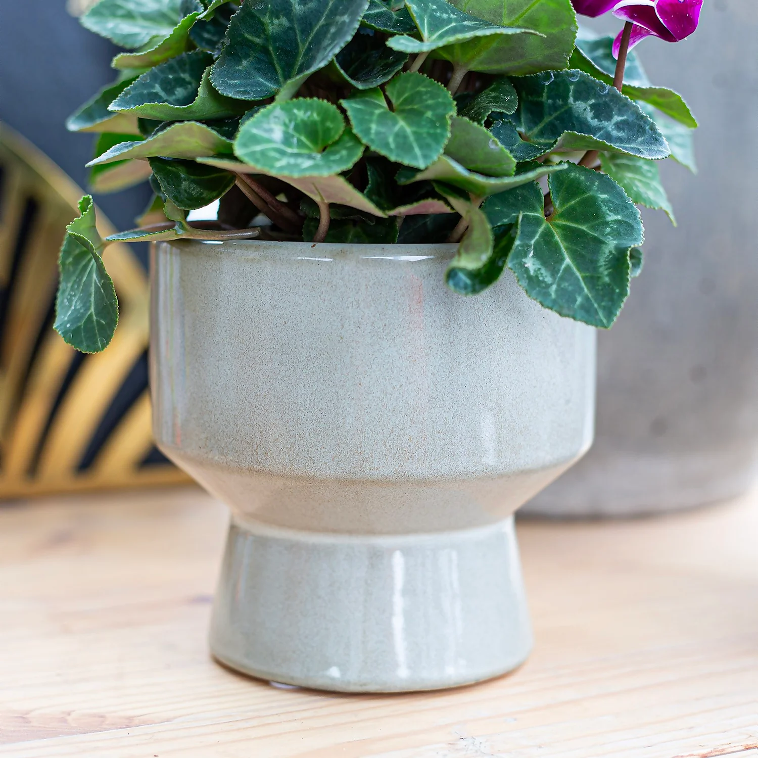 Chamfered Indoor Plant Pot - 13cm 8 Chamfered Indoor Plant Pot - 13cm - Image 8
